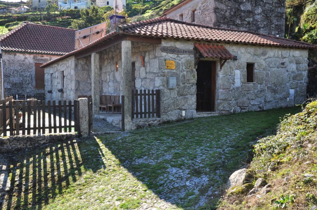 Logradouro exterior da casa